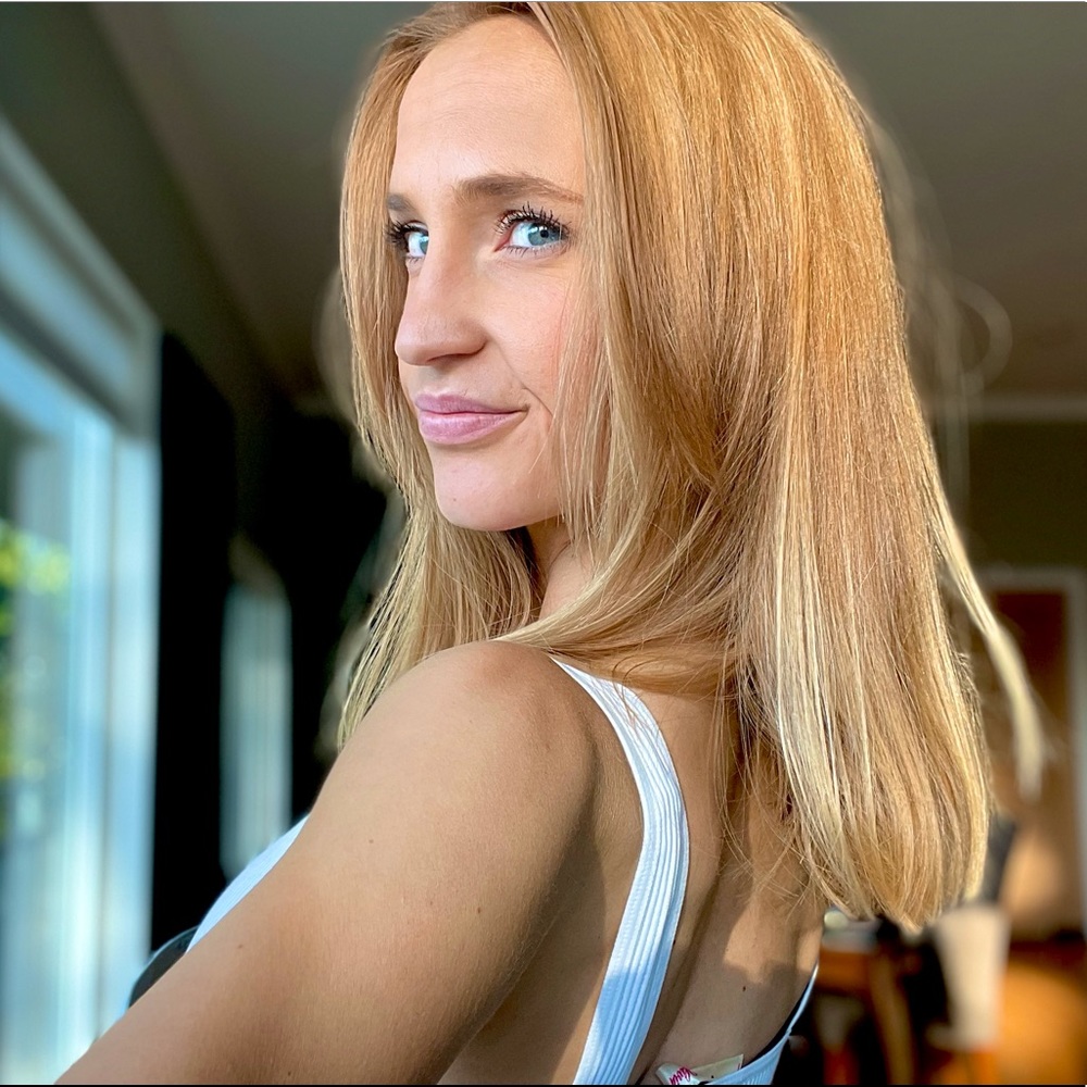 Meet your Posher, Arielle